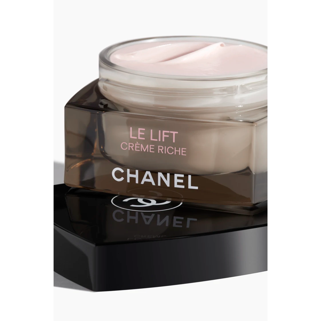 Chanel LE LIFT Crème Riche – Rik uppstramande anti-age dag- och nattkräm
