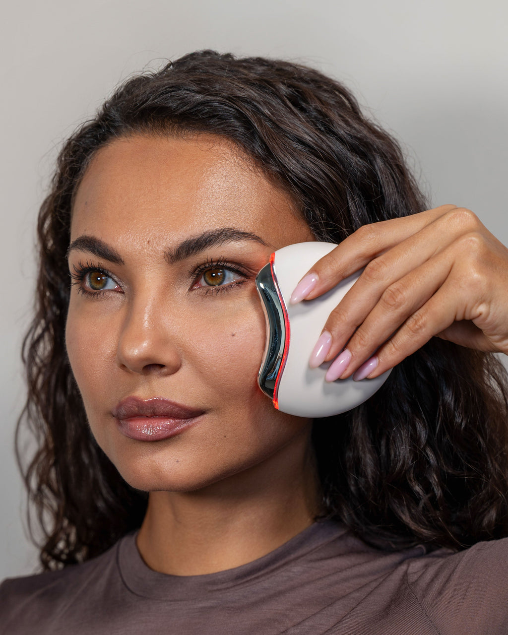 Blyss Aria – RF Neck & Face Lifting Device