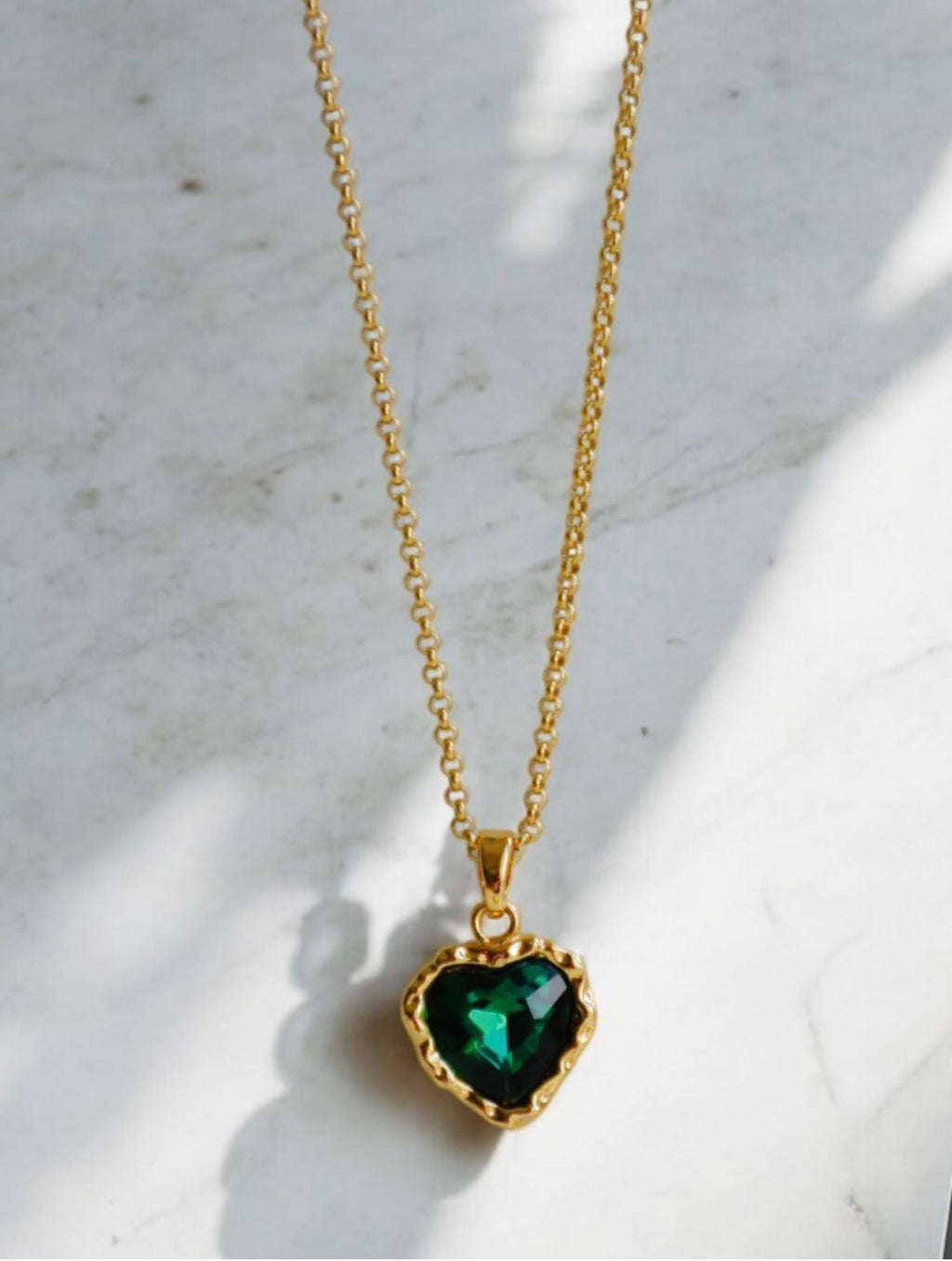 Halsband Ariel green heart