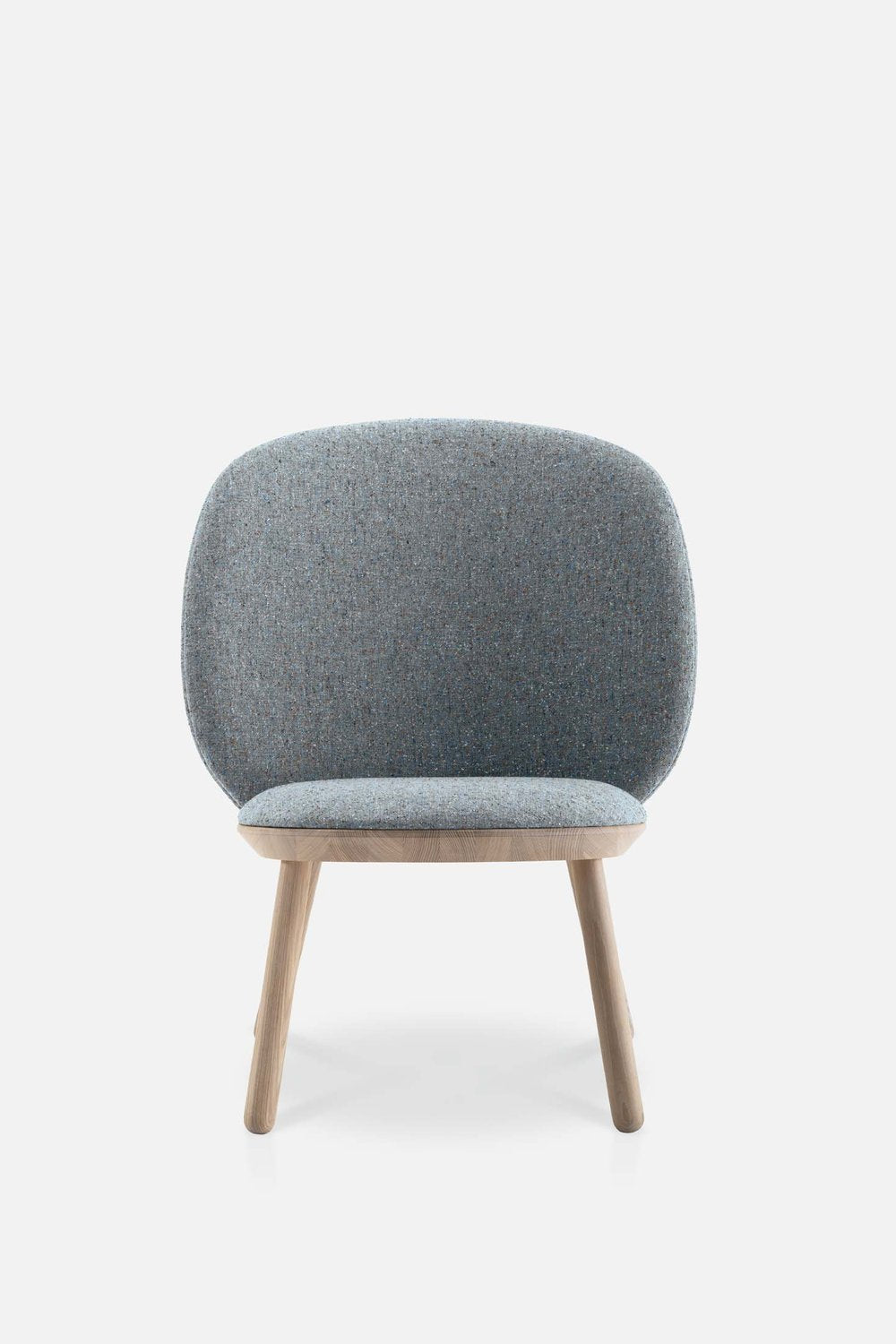 Naïve Low Chair – Svart Massiv Ask