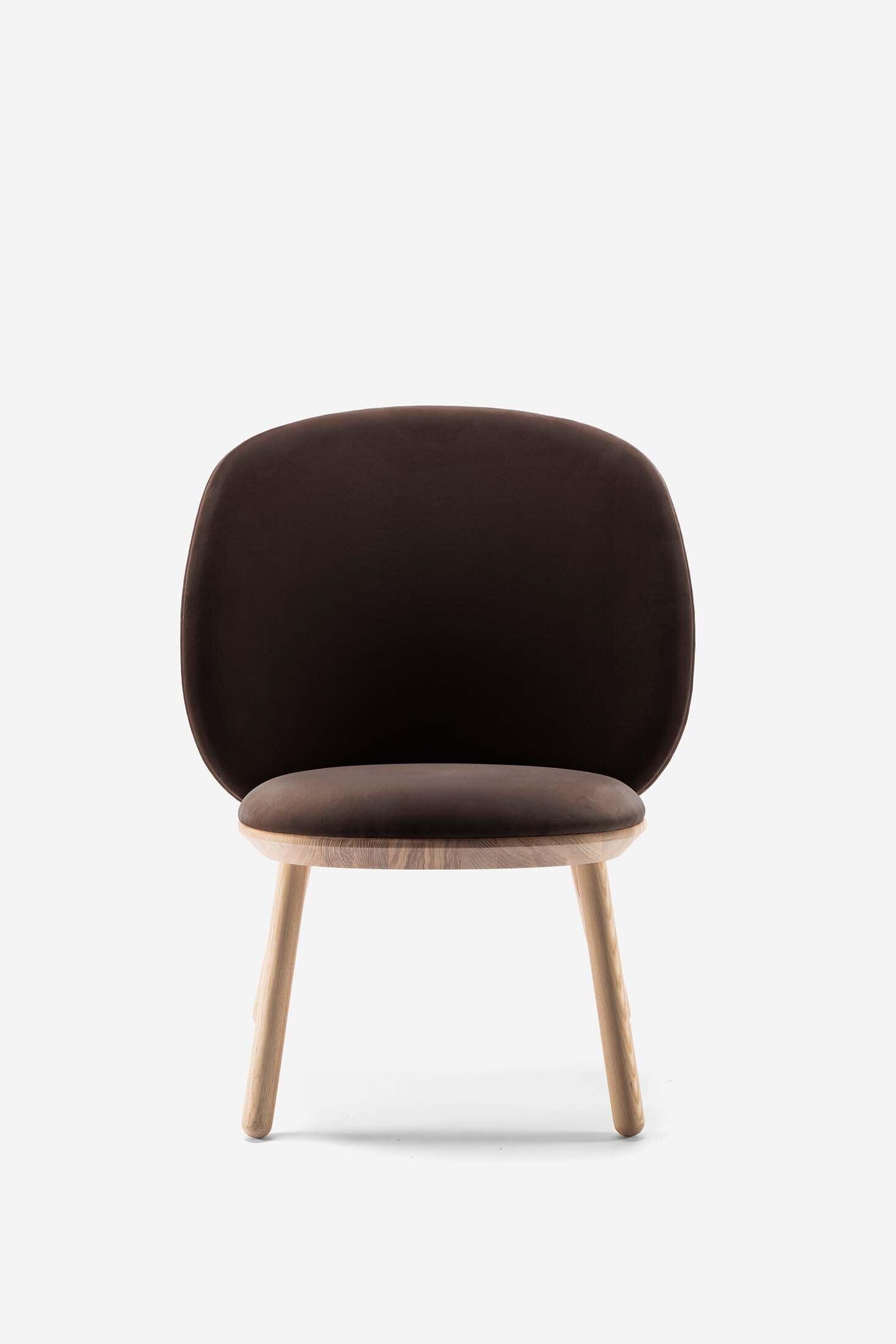 Naïve Low Chair – Svart Massiv Ask