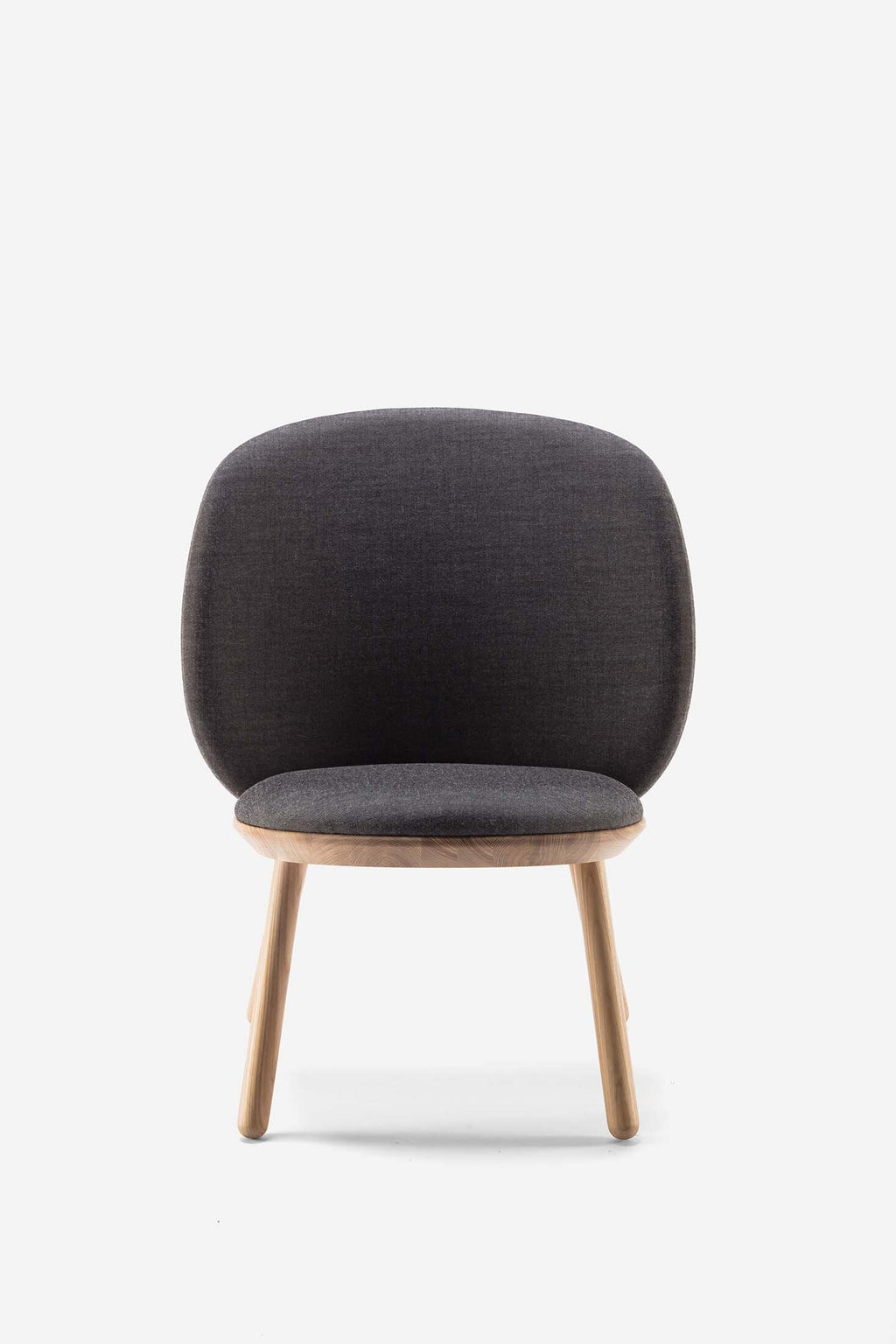 Naïve Low Chair – Svart Massiv Ask