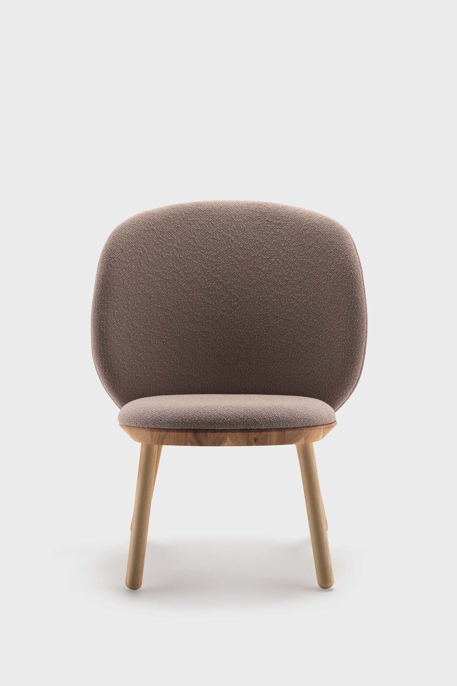 Naïve Low Chair – Svart Massiv Ask