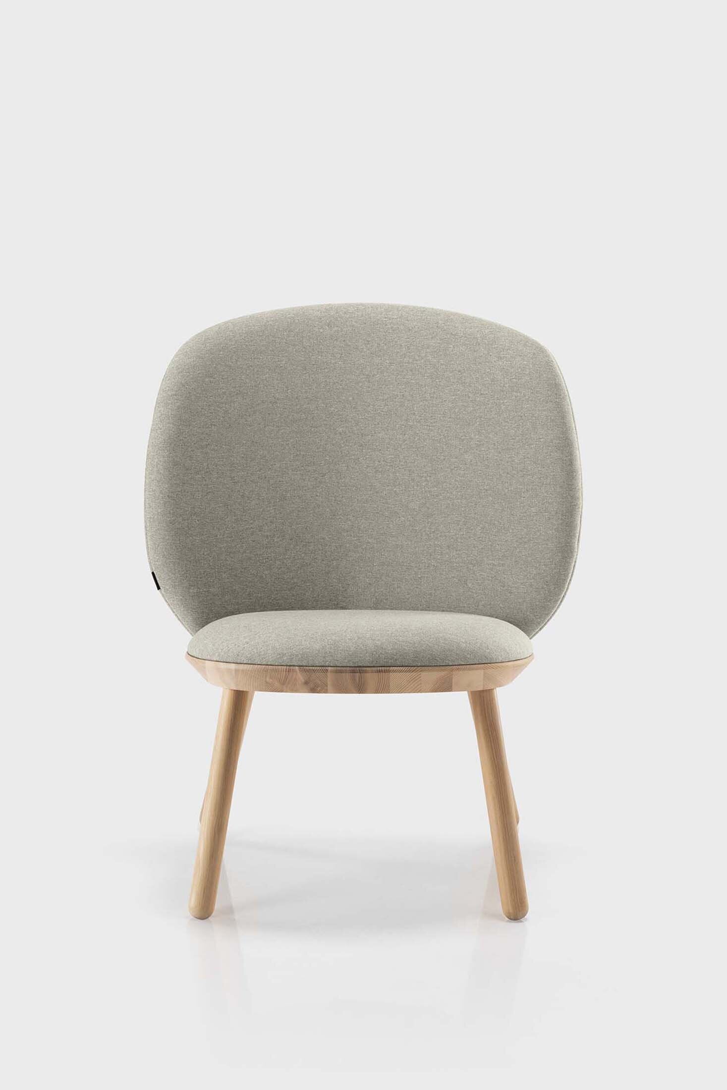 Naïve Low Chair – Svart Massiv Ask