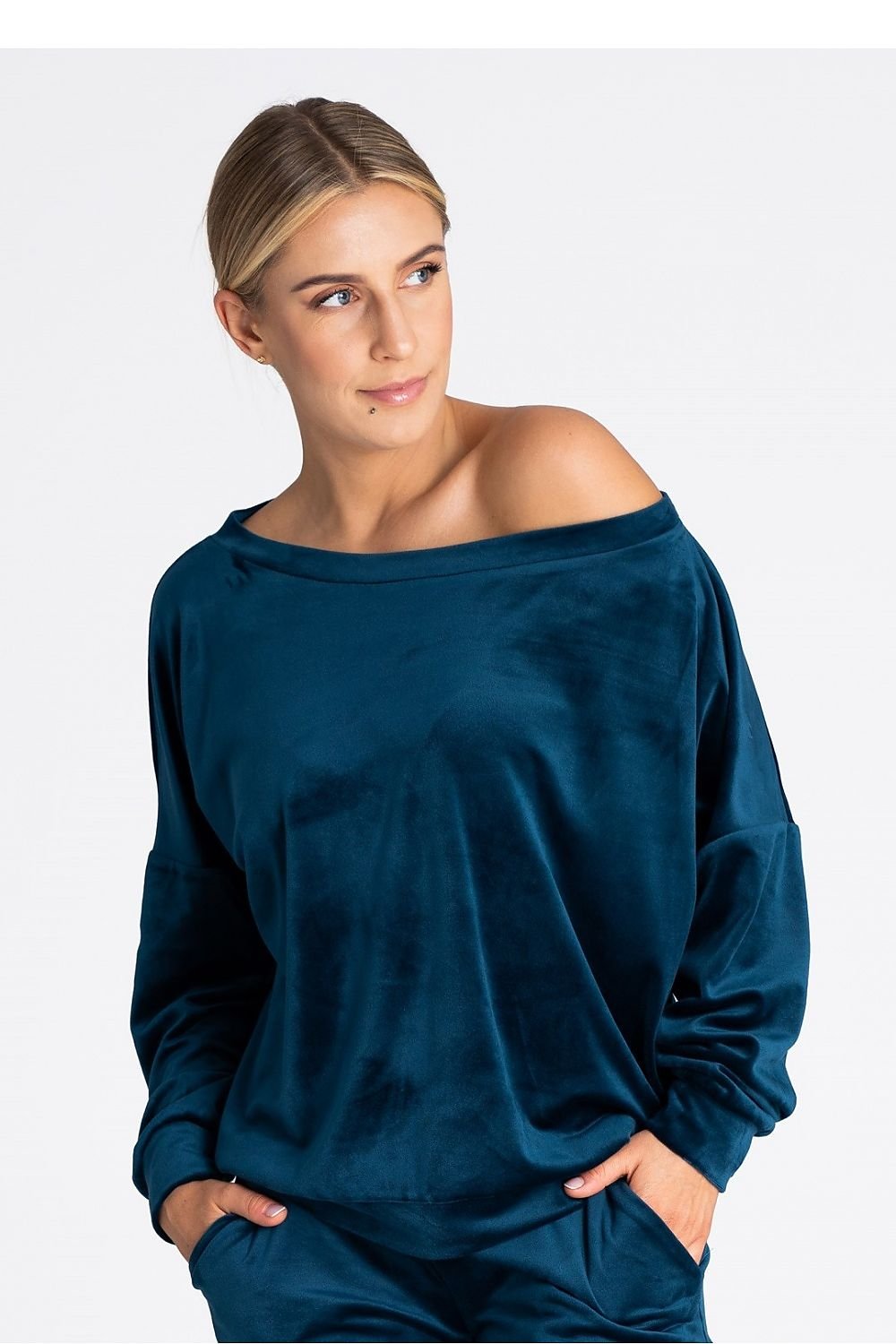 Tröja i sammet off-shoulder  blå