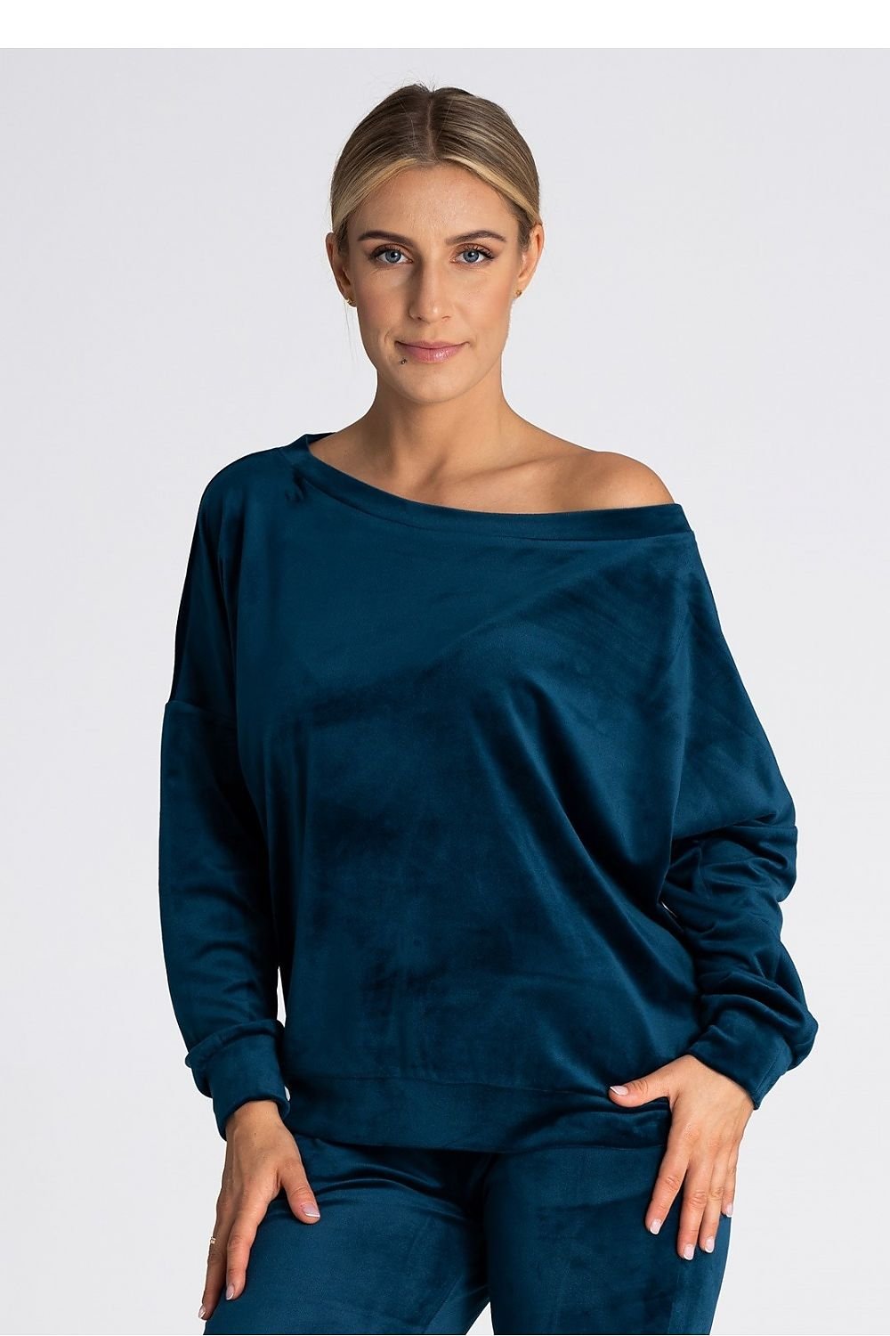 Tröja i sammet off-shoulder  blå