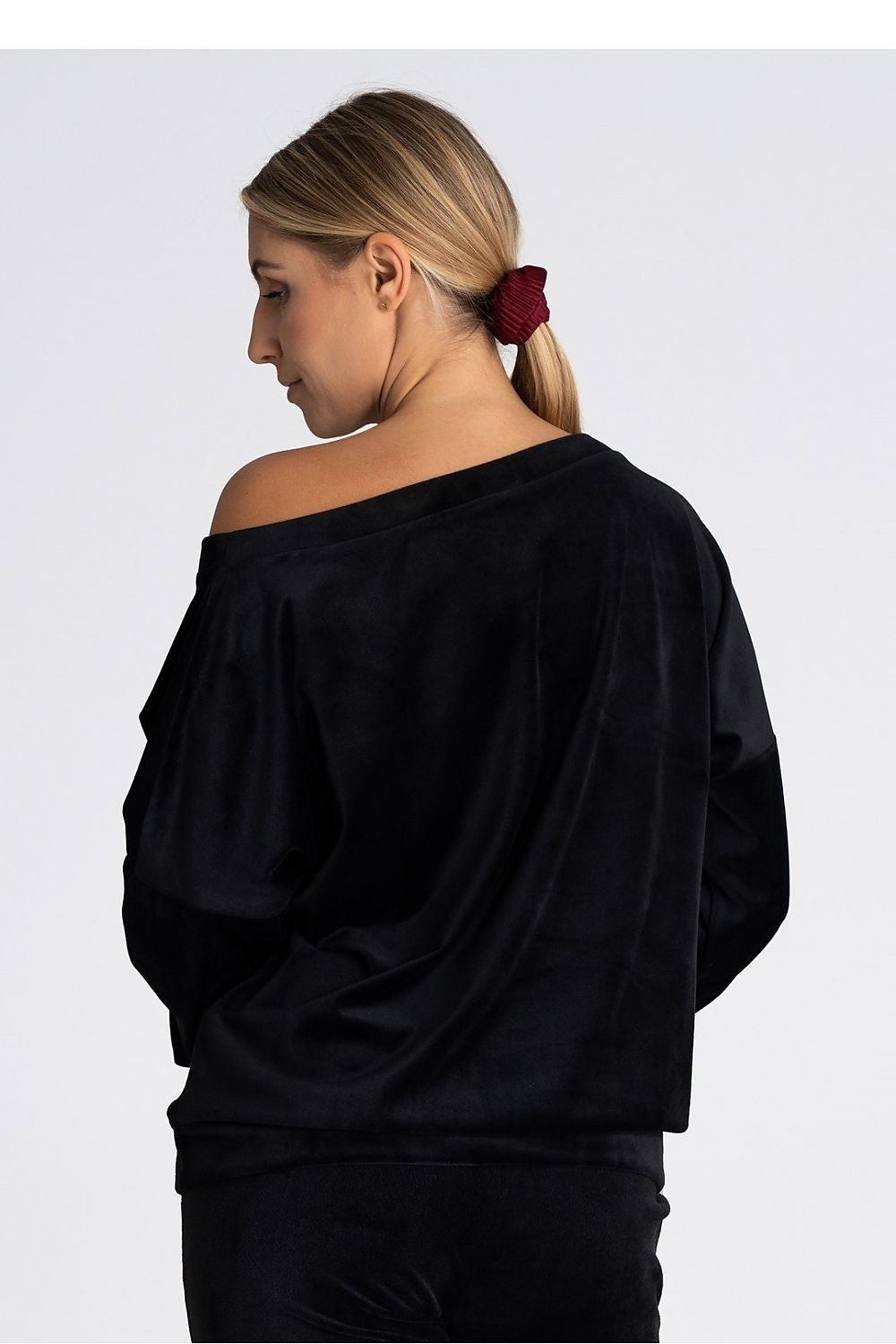Tröja i sammet off-shoulder  svart