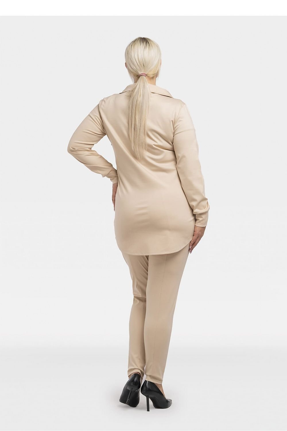 Skjorta med fickor  Beige plussize 