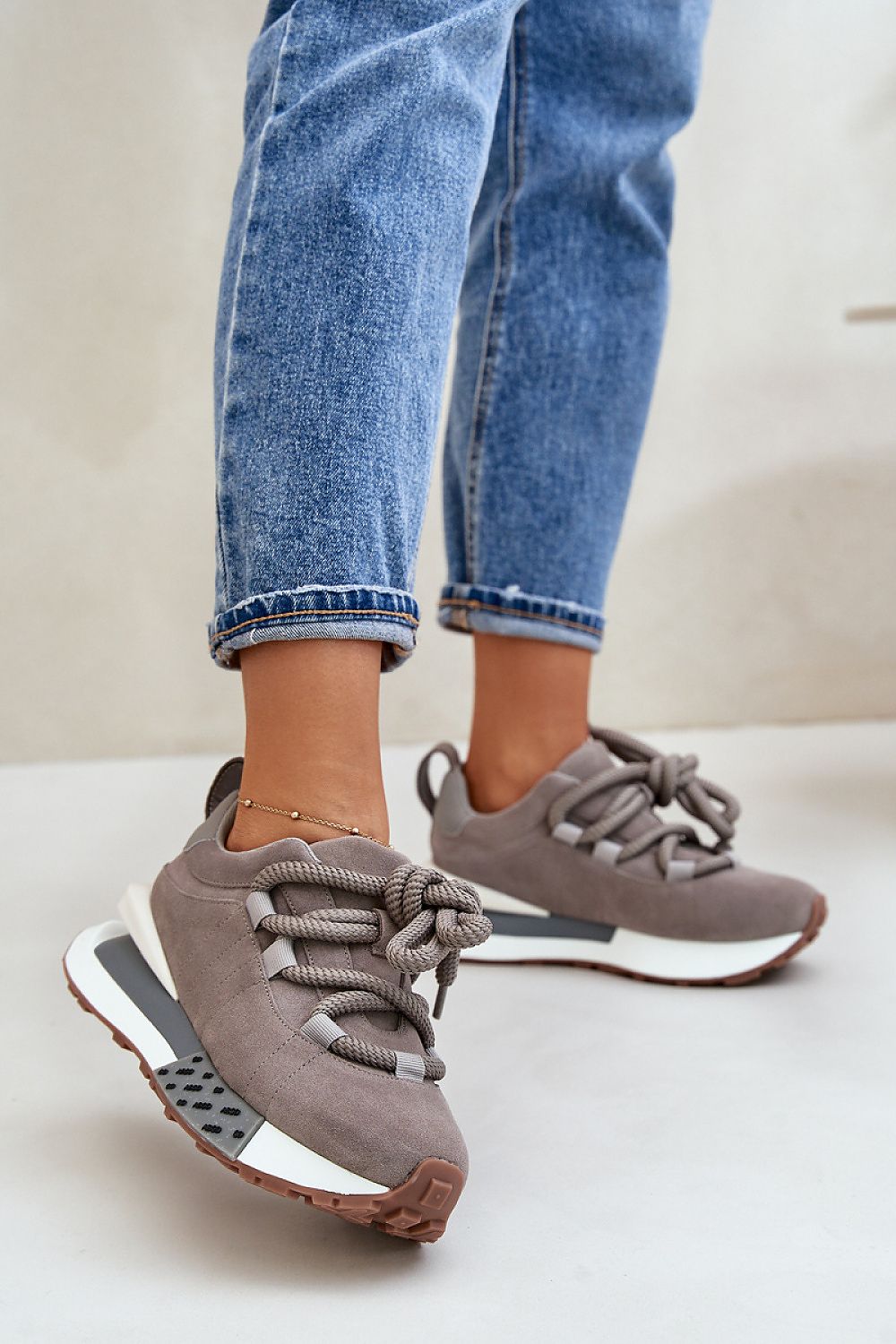 Sport Shoes model 201928 Step in style