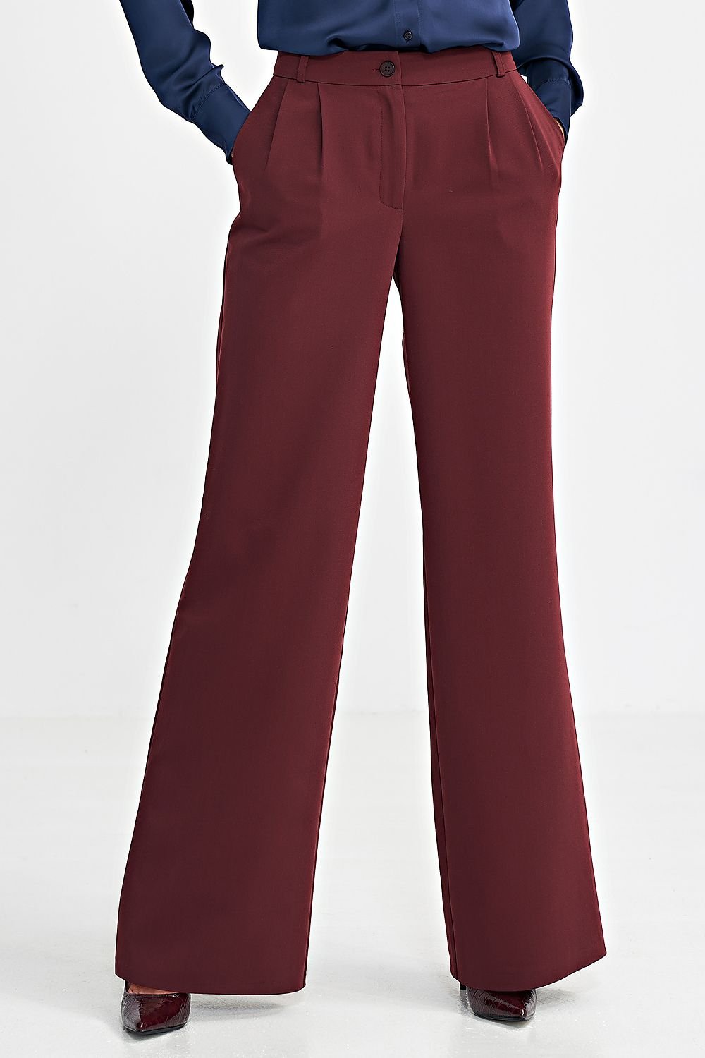 Wide leg trousers