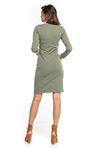 V-ringad vardagsklänning i bomull grön