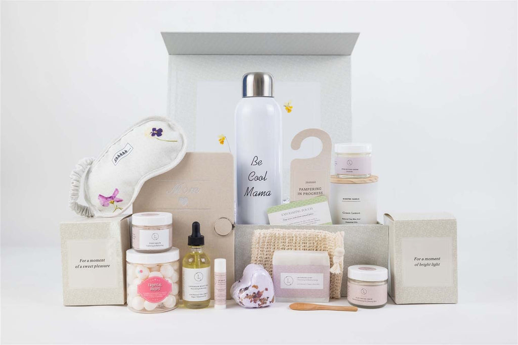 Organic Gift Set of 14 Items for Mom