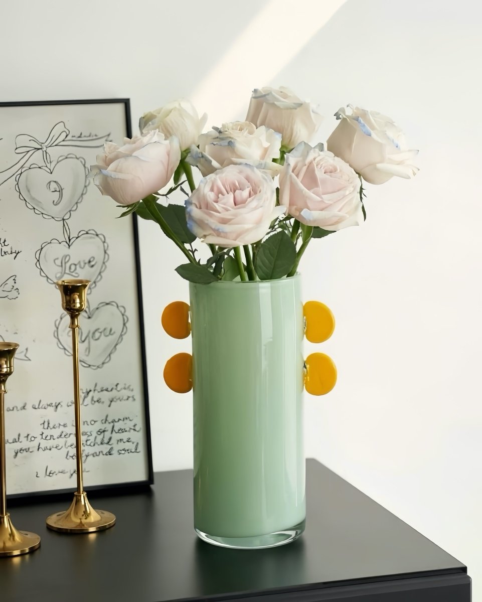 Handblåst Cylinder Vas – Lekfull Elegans