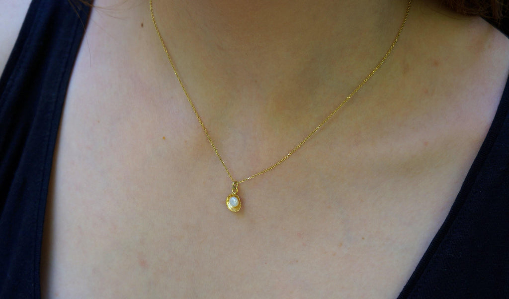 Ocean Pearl Seashell Necklace
