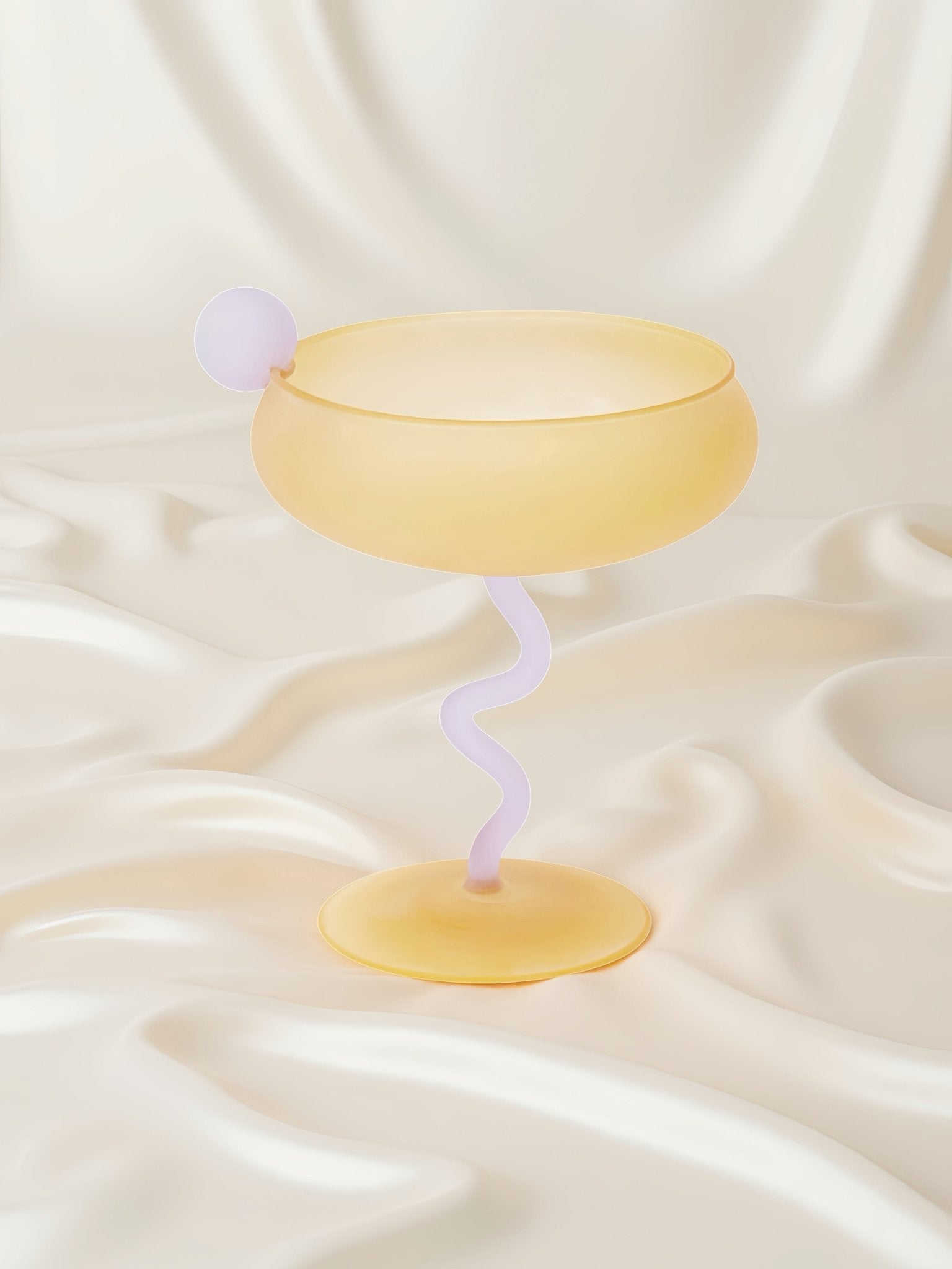 Jelly Bean Coupe Glass – Handblåst Cocktailglas med Lekfull Elegans