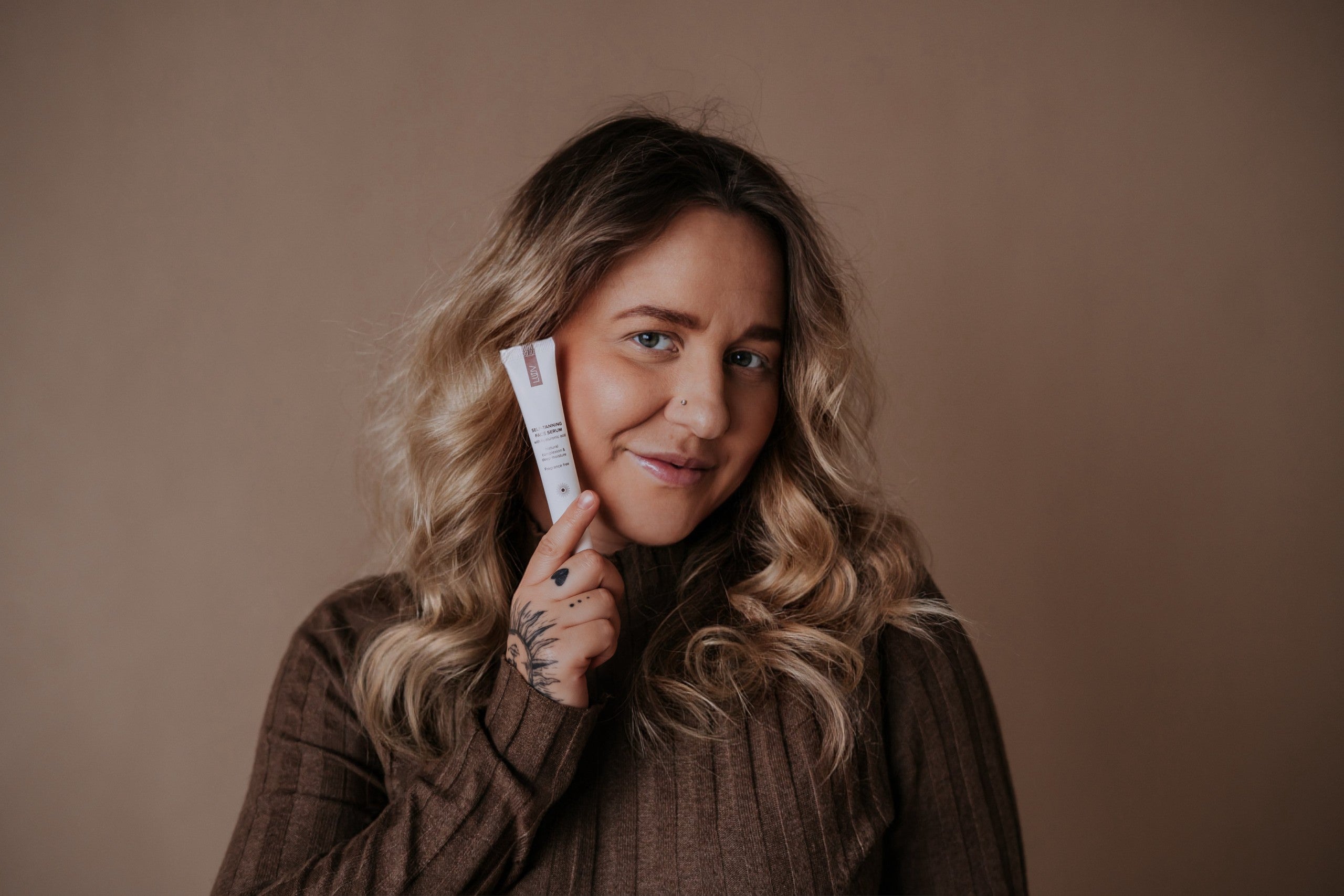 Self-Tanning Face Serum With Hyaluronic Acid, 20ml