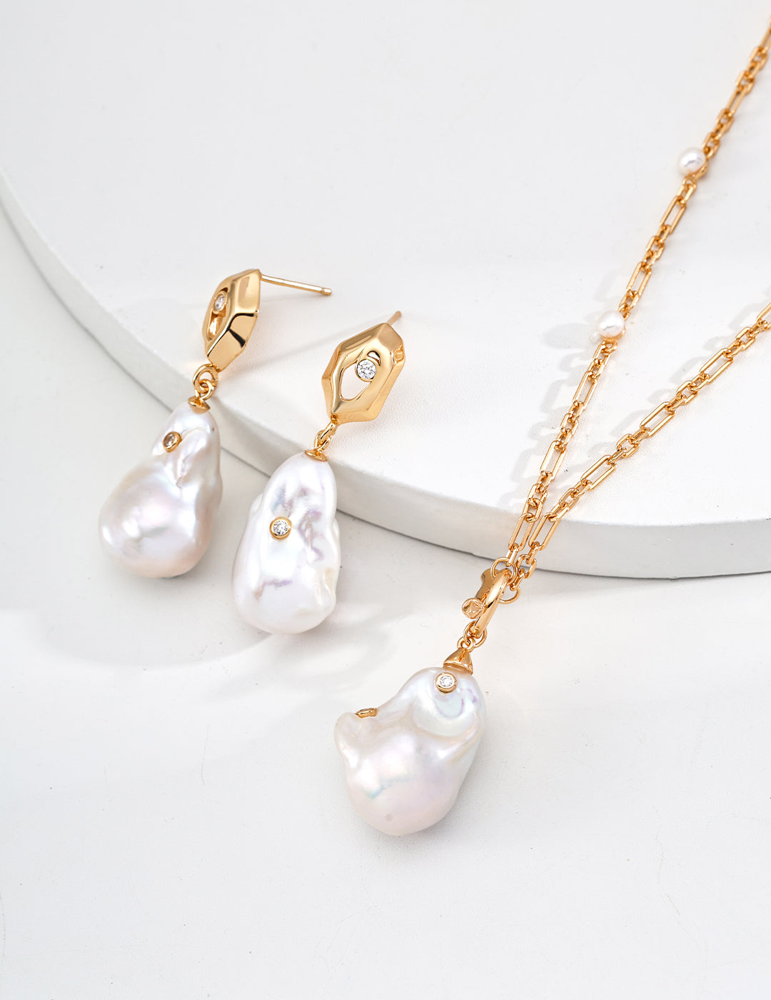 Vintage Natural Baroque Pearl Zircon Earrings-3
